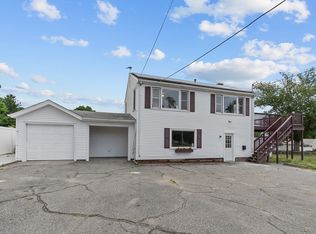 2304 County St, Somerset, MA 02726