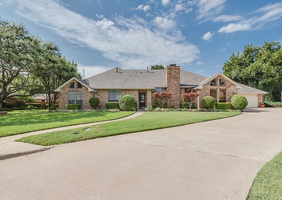 1st image of 1523 Kari Ann Cir