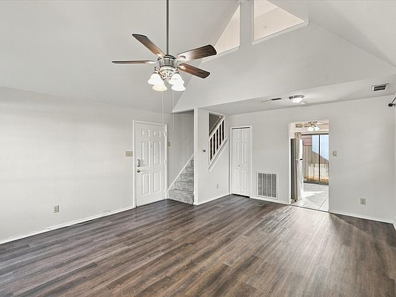 5th image of 2831 Harbinger Ln