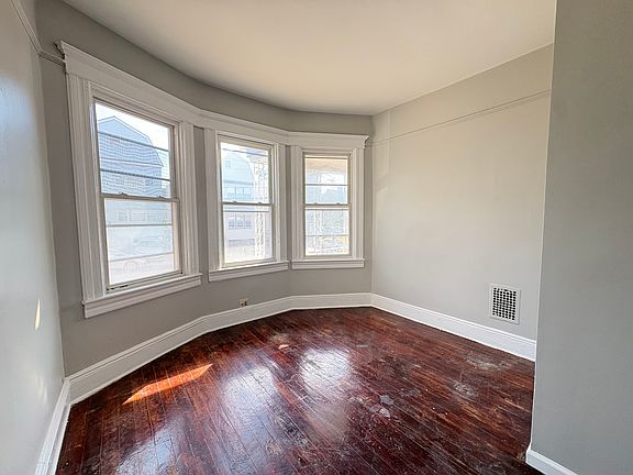 3rd image of 312 Armstrong Ave Floor 2