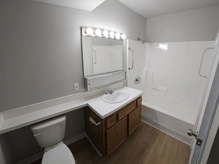 Georgia Regency Senior Apartments — Photo 56