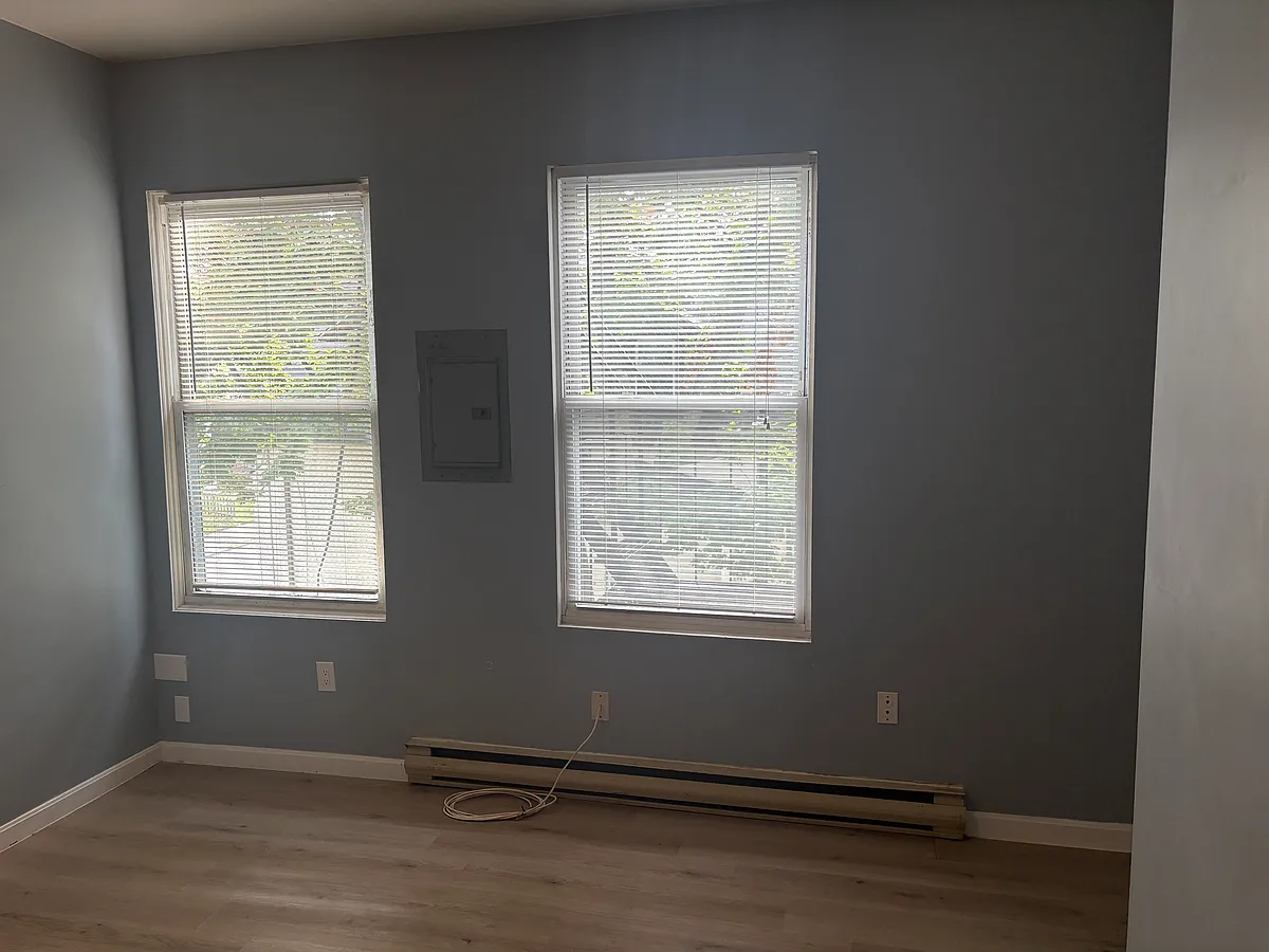 Building Photo - 40 Carver St #10