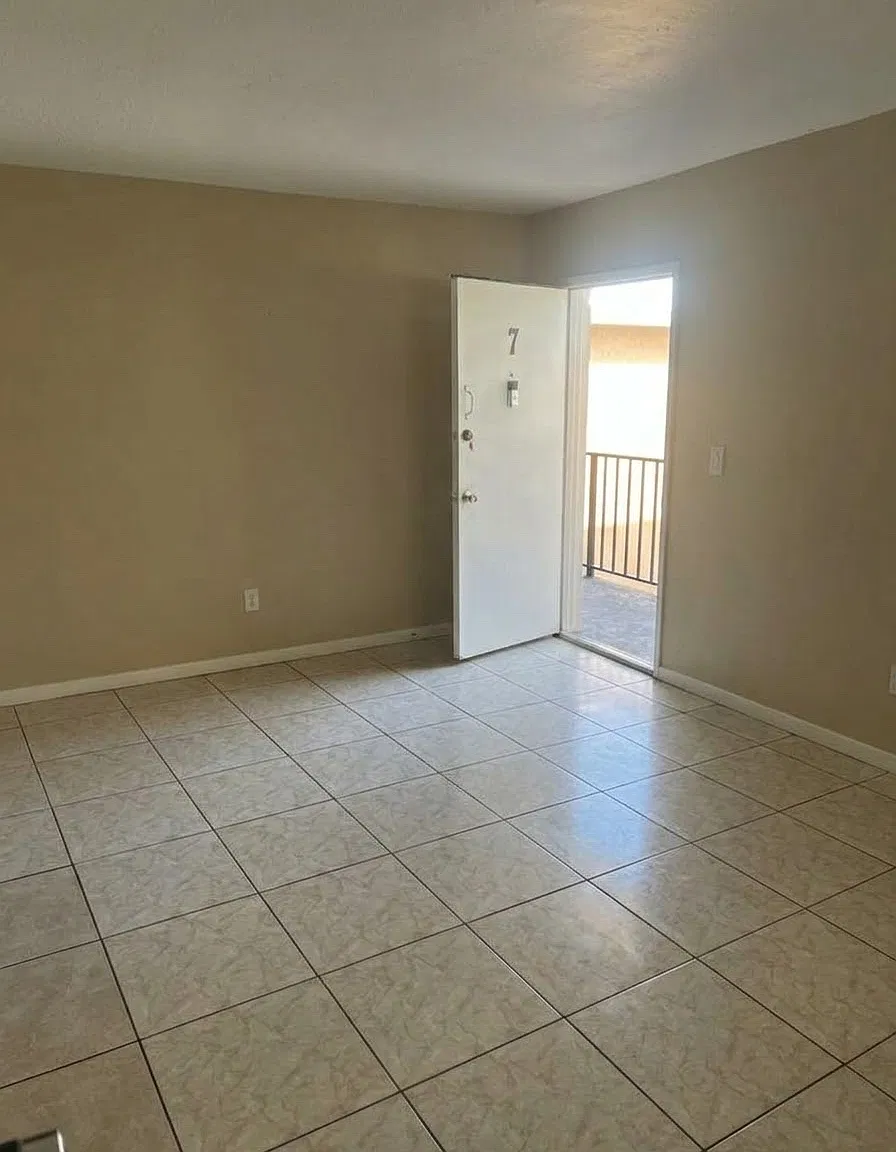 1 bed, 650 sqft, $1,600 — Photo 3