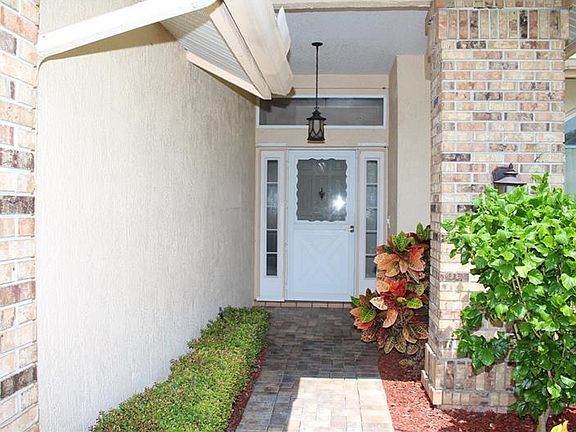 4th image of 13953 Tennyson Dr