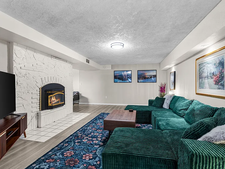 5727 N Sutherlin St #B — Photo 18