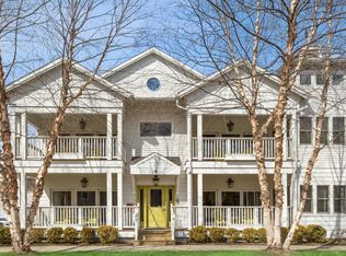 18 W Merchant St, New Buffalo, MI 49117