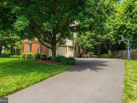 5th image of 11690 Caris Glenne Dr