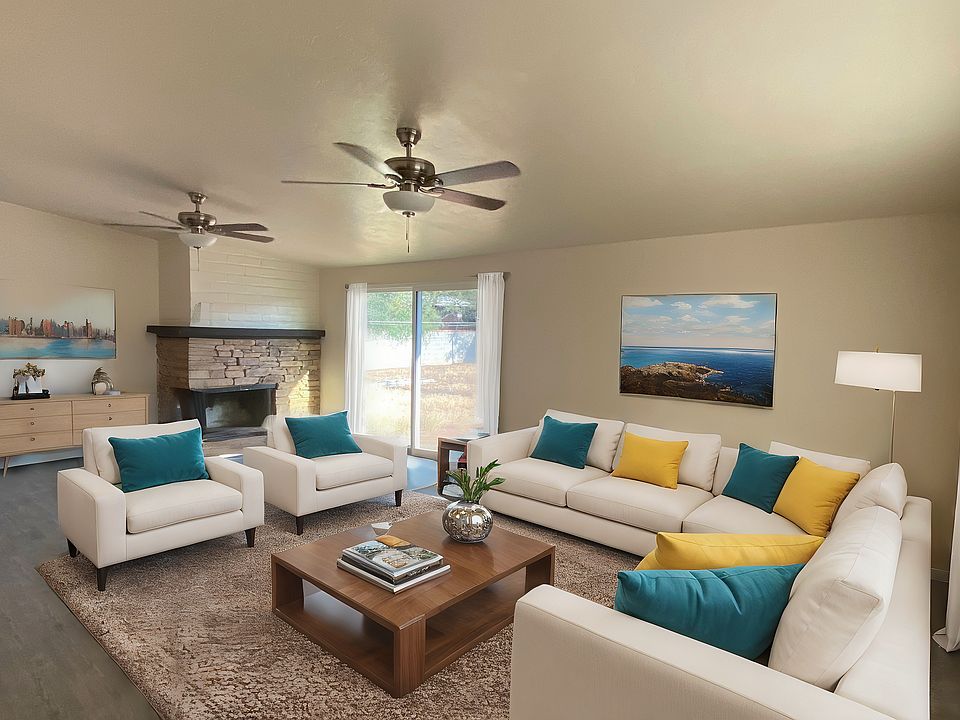 Enormous Family Room