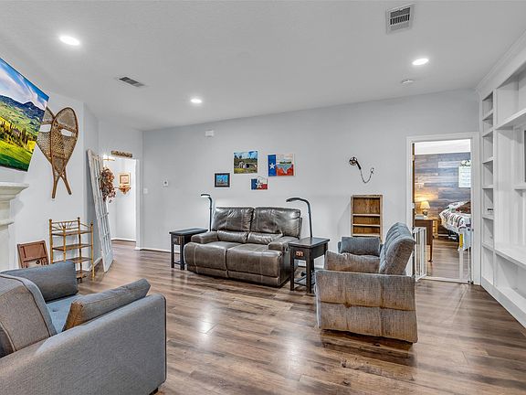 2nd image of 242 Sunset Path N