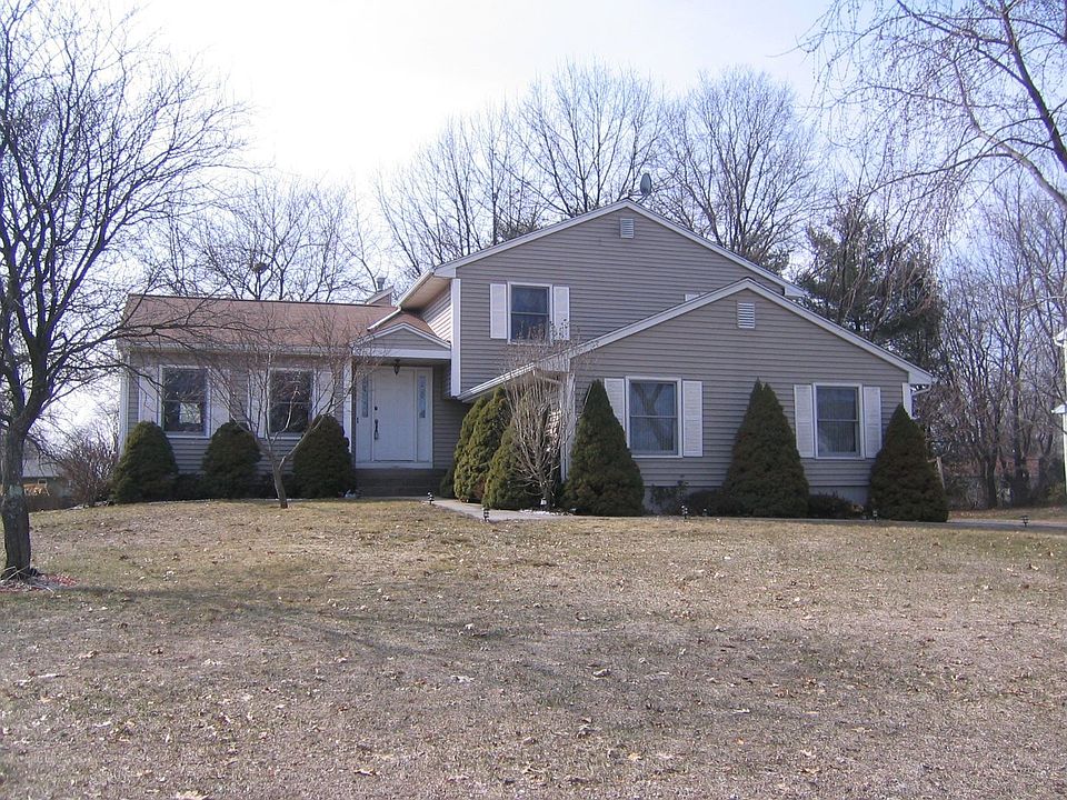 1st image of 38 Shaughnessy Dr