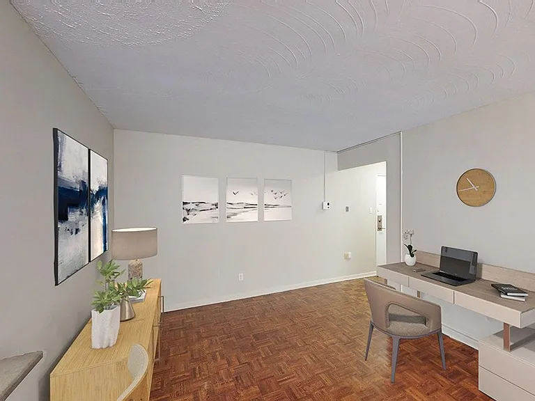 1209 Richmond St — Photo 7