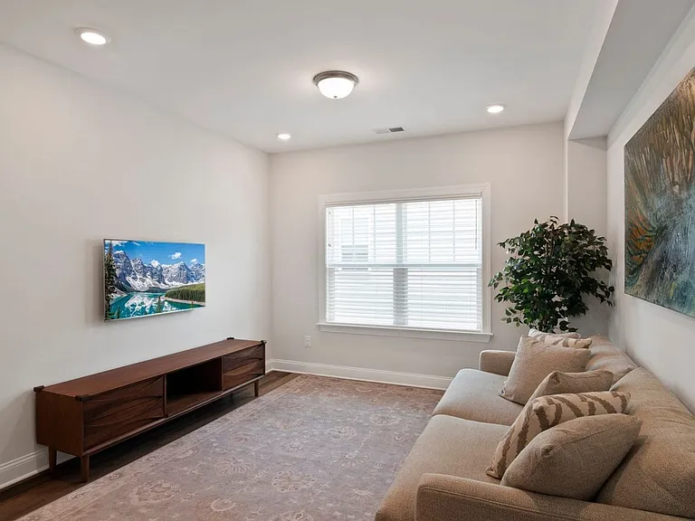 219 Abbot Pl — Photo 26