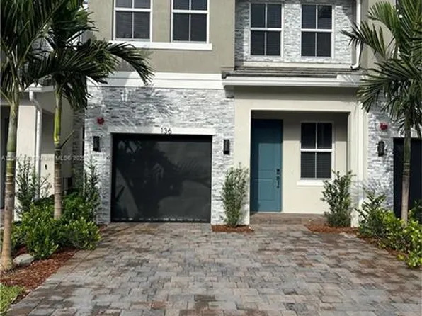 136 SW 170th Ave, Hollywood, FL 33027