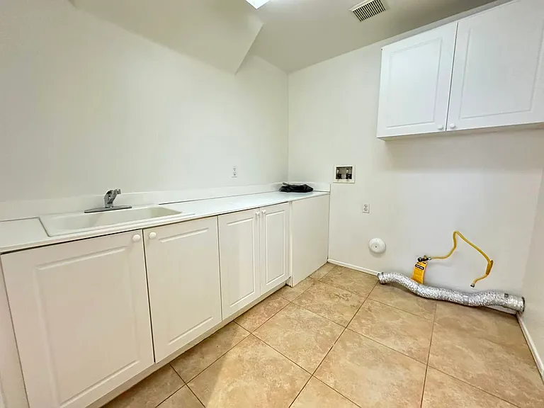6429 Amber Sky Way — Photo 21