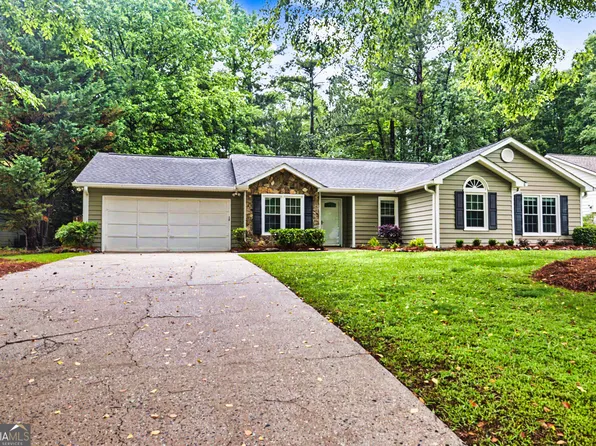 204 Kentwood Dr, Peachtree City, GA 30269