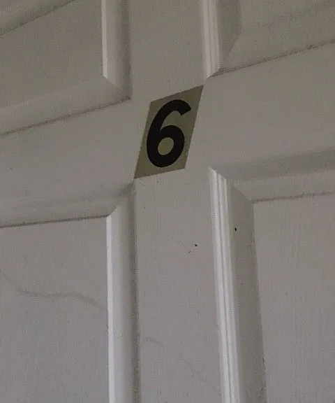1866 Robin Ln — Photo 3