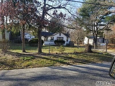 2nd image of 102 Swezey Ln