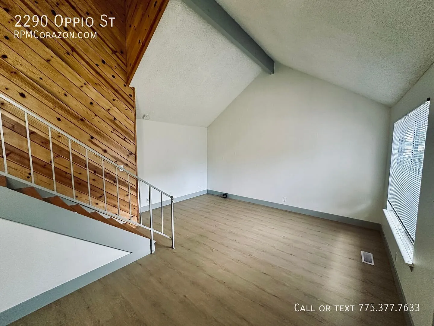 Updated 3 bed 1.5 bath townhouse w/ 2 car garage and new appliances! — Photo 4
