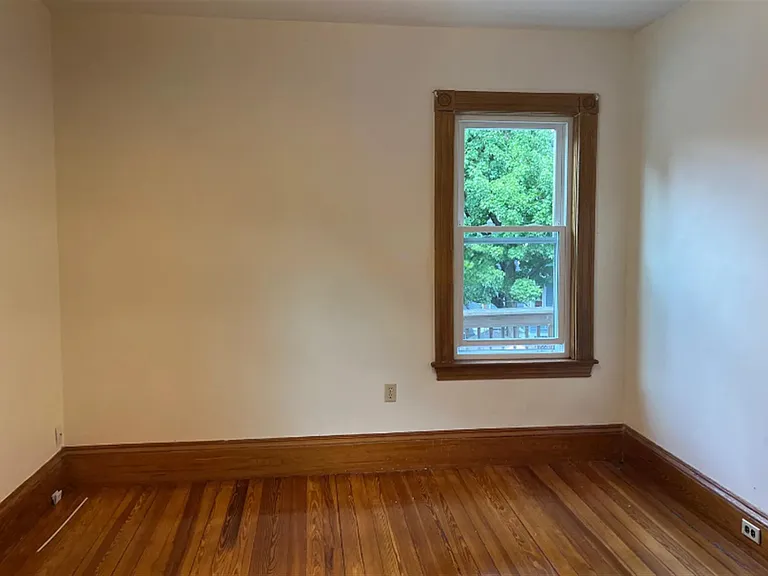 16 Sullivan Rd #2 — Photo 9