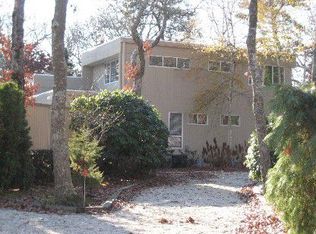 59 Box Tree Rd, East Quogue, NY 11942