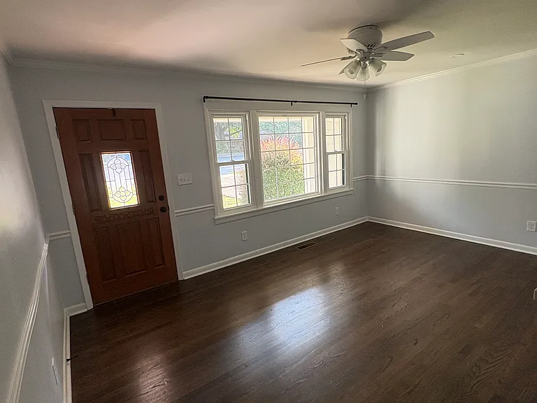 1055 College Station Rd — Photo 5