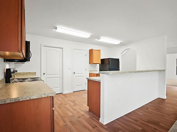 5th image of 1712 Chatham Green Cir
