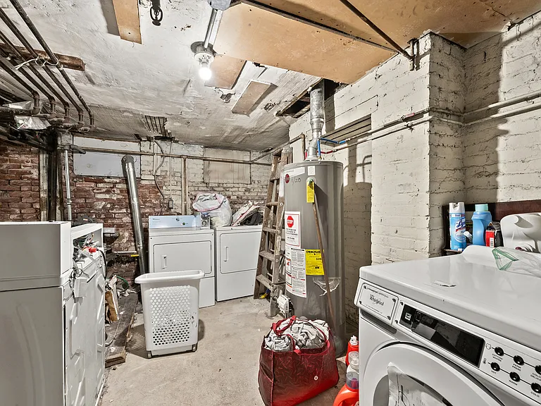 1109 Washington St #6 — Photo 16