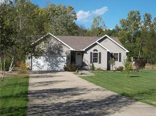 1315 E Maitland Ln, New Castle, PA 16101