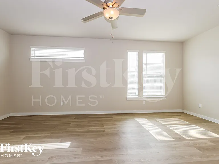 18342 W Centro Cir — Photo 10