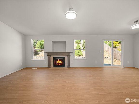 4th image of 1115 Chatham Drive SE