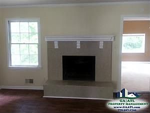 3rd image of 4130 Windrock Dr