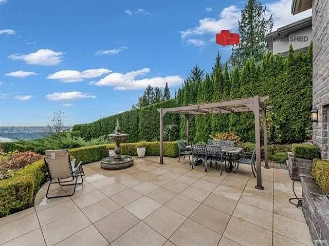 1525 Errigal Pl — Photo 30