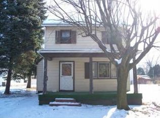 65 Race St, Highspire, PA 17034
