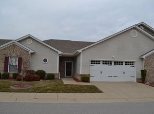 5223 Savannah Springs Dr, Louisville, KY 40219