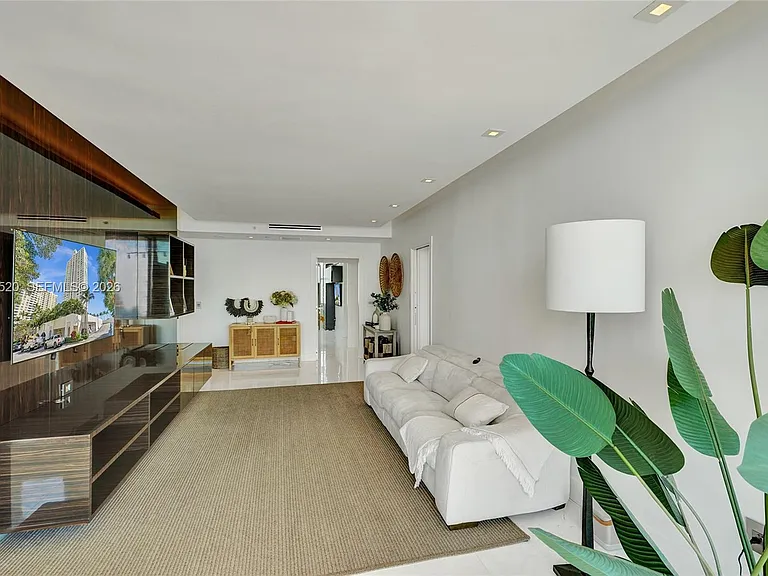 800 Claughton Island Dr #3101 — Photo 9