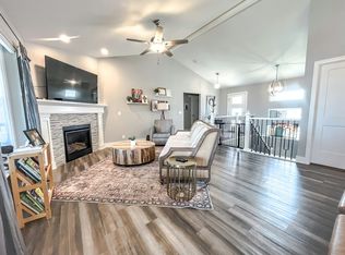 10020 Black Rapids Rd, Lincoln, NE 68527