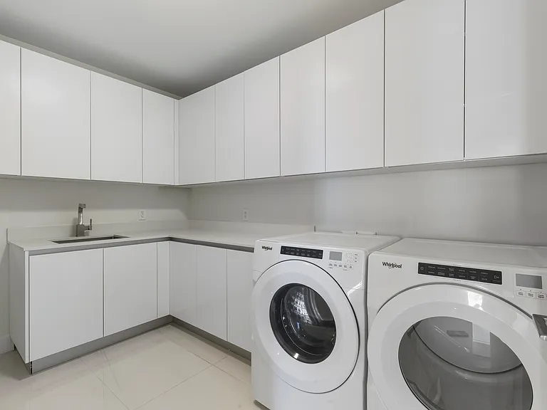3100 N Ocean Dr — Photo 16