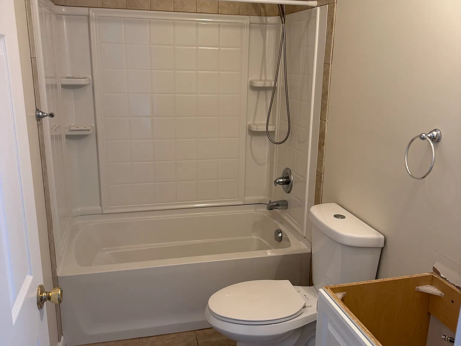 2 bed, 900 sqft, $1,600 — Photo 3