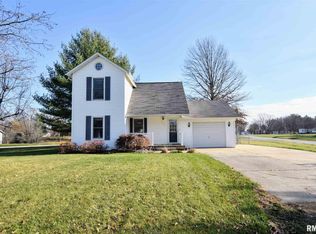 112 Thiesland Dr, Woodson, IL 62695