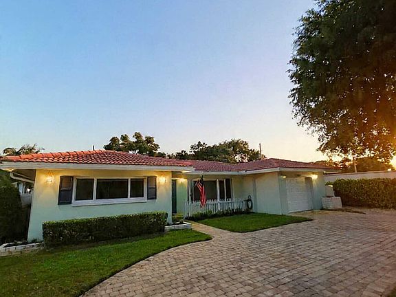 2nd image of 1180 SW 17th St