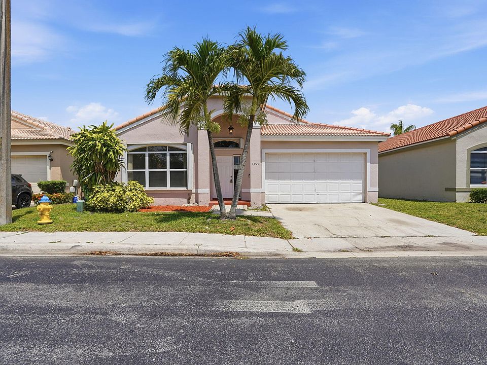1st image of 1495 SW 105th Avenue