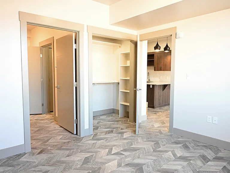 Lofts On Broadway — Photo 25