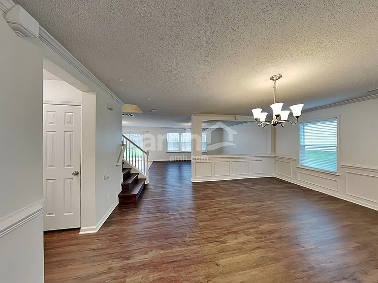 2116 Maple Tree Ct — Photo 5