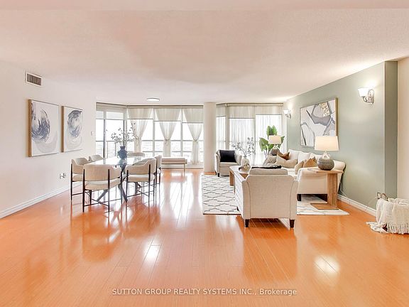 5th image of 45 Kingsbridge Garden Cir N #3307