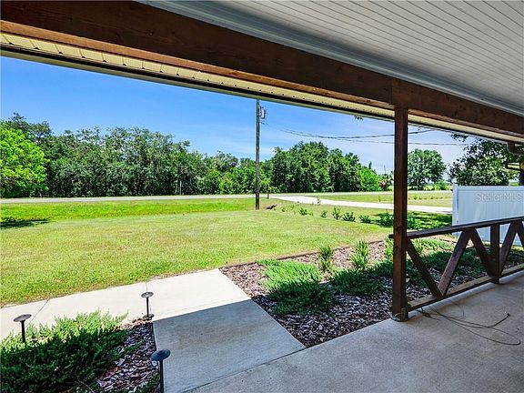 4th image of 35 N Oak Dr