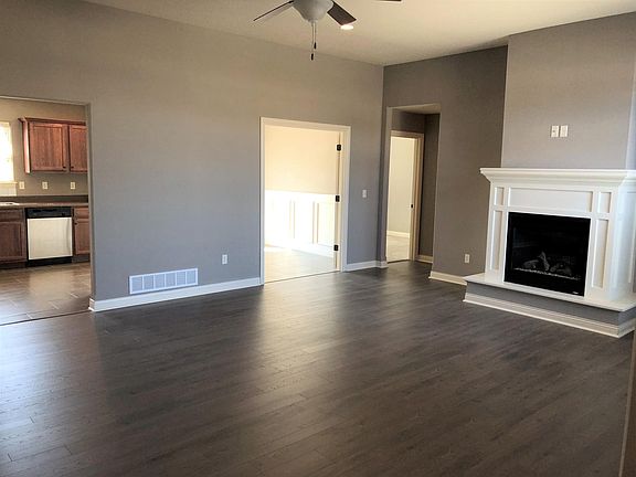 3rd image of 5808 Neptune Dr