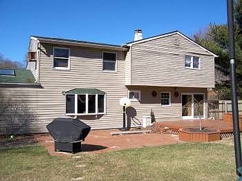 2nd image of 11 Pheasant Valley Dr