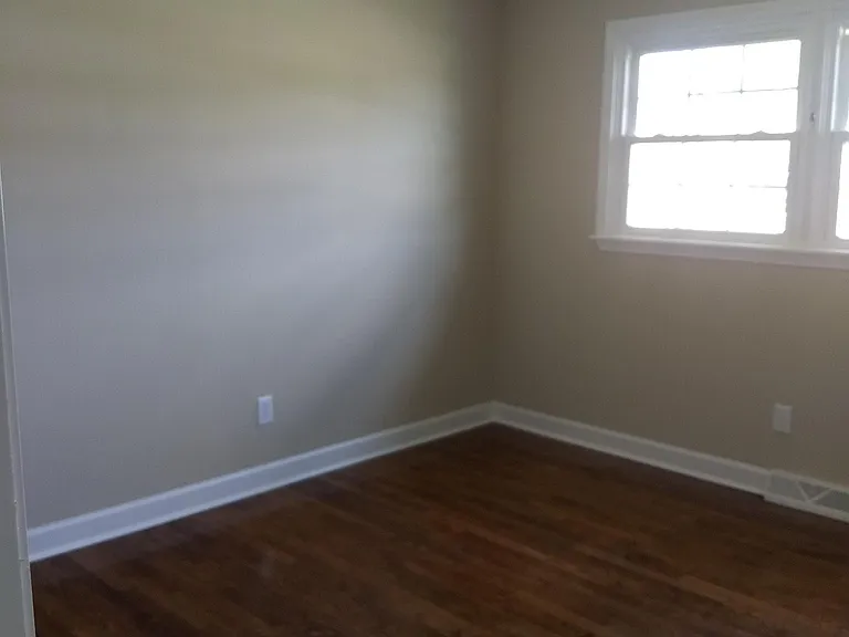 1112 Ardmore Dr — Photo 5