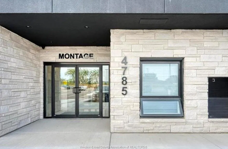 2 bed, 2.0 bath, 1165 sqft, $2,295 — Photo 2