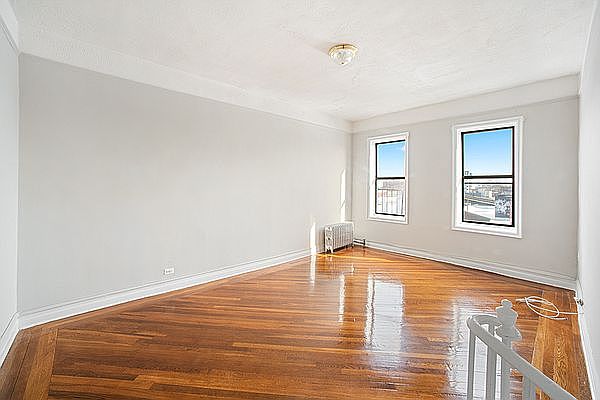 1st image of 4334 49th St #2/L